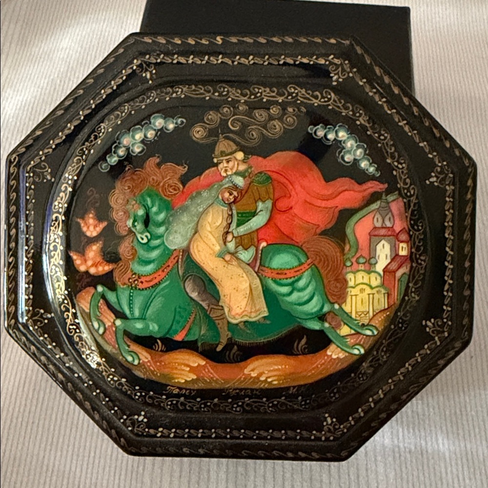 PALEKH Soviet Russian lacquer trinket box “The Golden Cockerel” 🐈⬛